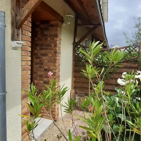 Διαμέρισμα De Maison Avec 2